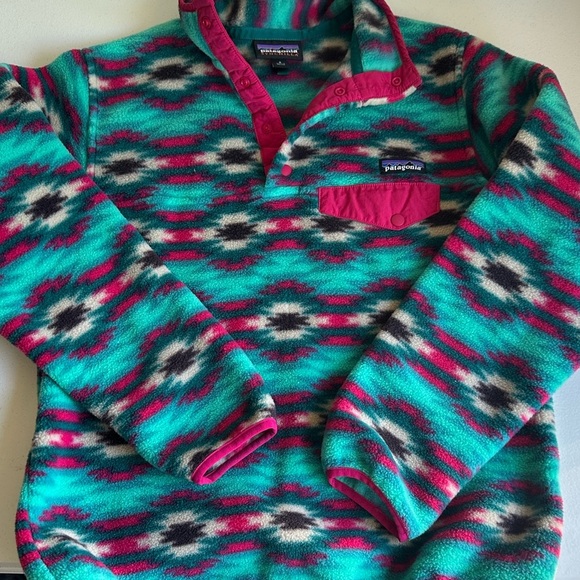 Patagonia Women's Vibrant Patterned Fleece Sweater - Picture 1 of 5